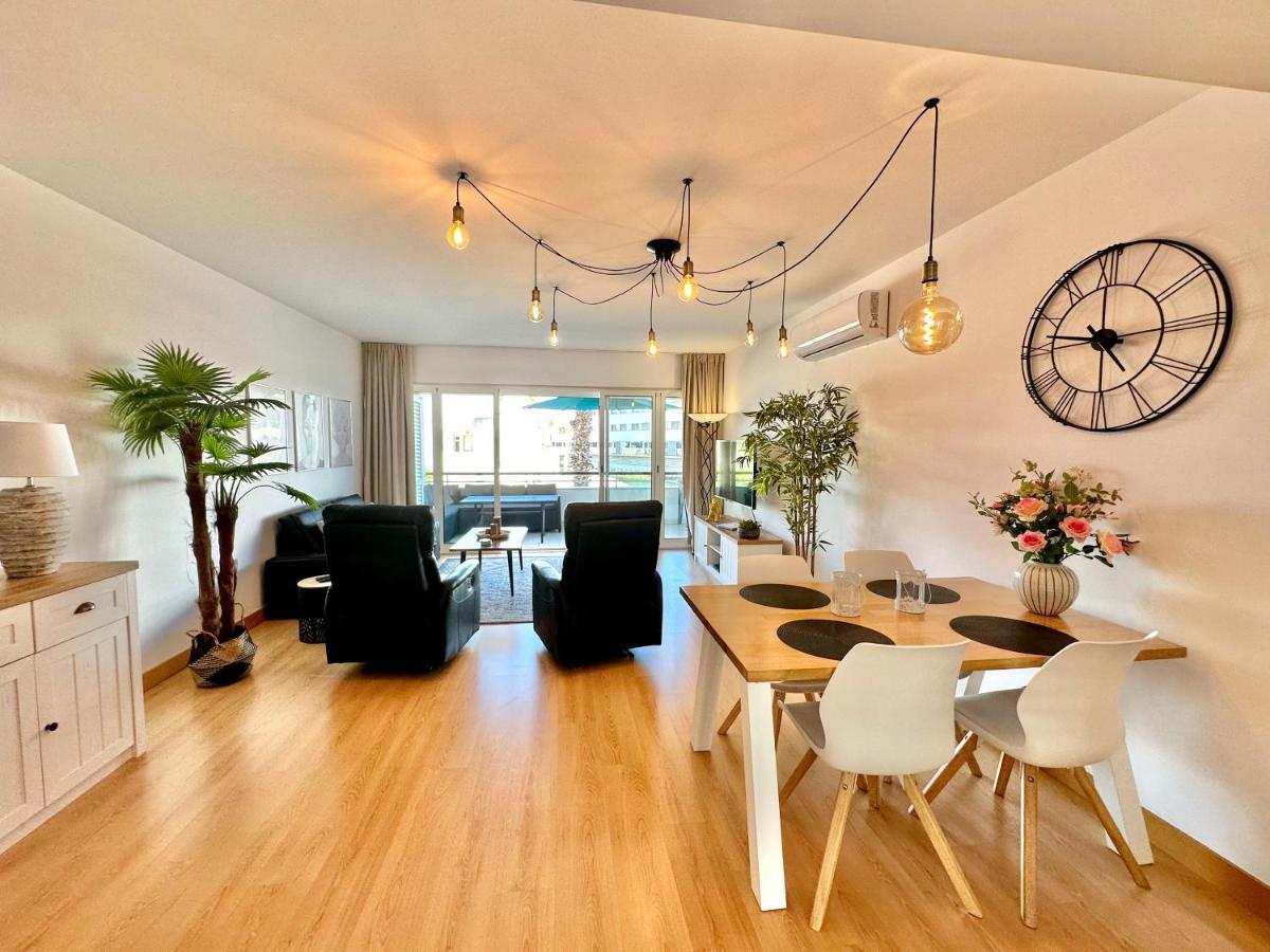 Lucky Star Marina Apartment, With Pool 拉哥斯 外观 照片